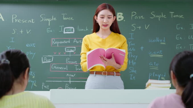 simple explanation of tenses in English